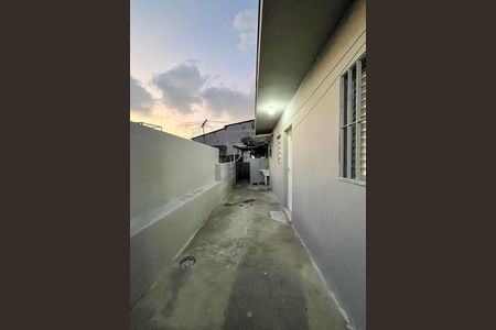 Casa para alugar com 70m², 2 quartos e 1 vagaCorredor