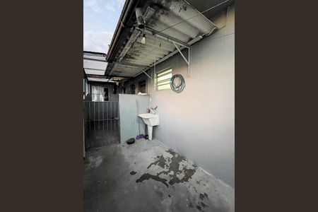 Casa para alugar com 70m², 2 quartos e 1 vagaÁrea de Serviço