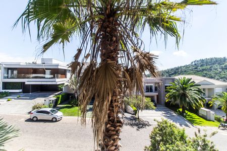 Casa de condomínio à venda com 462m², 5 quartos e 4 vagas Casa de condomínio à venda com 462m², 5 quartos e 4 vagasVista da Suíte