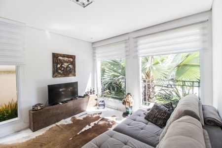Casa de condomínio à venda com 462m², 5 quartos e 4 vagas Casa de condomínio à venda com 462m², 5 quartos e 4 vagasSala