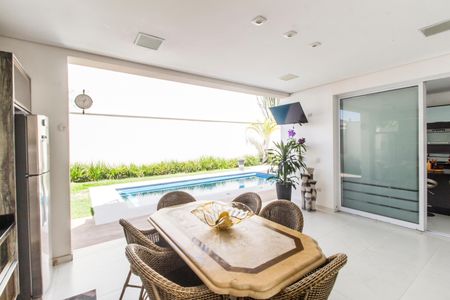 Casa de condomínio à venda com 462m², 5 quartos e 4 vagas Casa de condomínio à venda com 462m², 5 quartos e 4 vagasÁrea gourmet