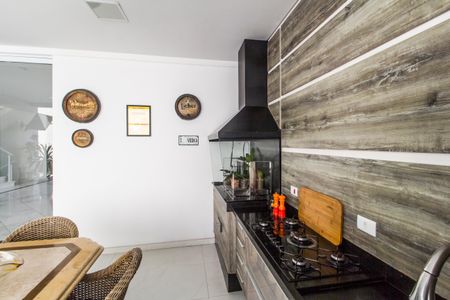 Casa de condomínio à venda com 462m², 5 quartos e 4 vagas Casa de condomínio à venda com 462m², 5 quartos e 4 vagasÁrea gourmet