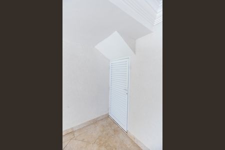 Casa de condomínio à venda com 462m², 5 quartos e 4 vagas Casa de condomínio à venda com 462m², 5 quartos e 4 vagasDepósito