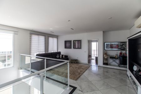 Casa de condomínio à venda com 462m², 5 quartos e 4 vagas Casa de condomínio à venda com 462m², 5 quartos e 4 vagasSala