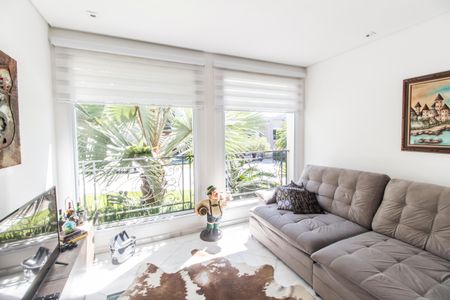 Casa de condomínio à venda com 462m², 5 quartos e 4 vagas Casa de condomínio à venda com 462m², 5 quartos e 4 vagasSala