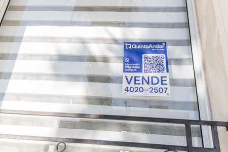 Casa de condomínio à venda com 462m², 5 quartos e 4 vagas Casa de condomínio à venda com 462m², 5 quartos e 4 vagasVista da Rua
