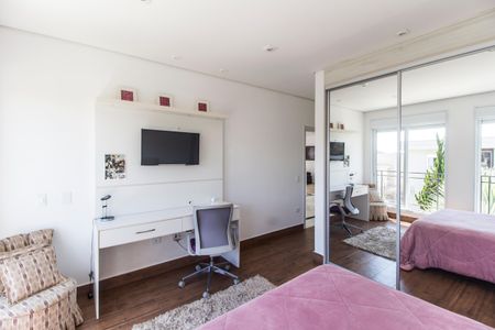 Casa de condomínio à venda com 462m², 5 quartos e 4 vagas Casa de condomínio à venda com 462m², 5 quartos e 4 vagasSuíte 4