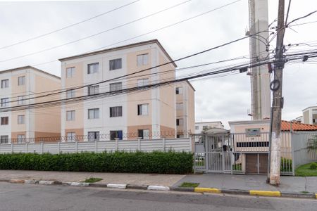Fachada de apartamento para alugar com 2 quartos, 42m² em São Pedro, Osasco