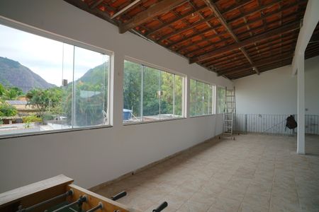 Casa para alugar com 360m², 3 quartos e 2 vagas Casa para alugar com 360m², 3 quartos e 2 vagasTerraço