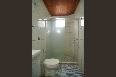 Casa para alugar com 360m², 3 quartos e 2 vagas Casa para alugar com 360m², 3 quartos e 2 vagasBanheiro Social