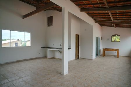 Casa para alugar com 360m², 3 quartos e 2 vagas Casa para alugar com 360m², 3 quartos e 2 vagasTerraço