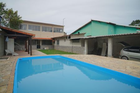 Casa para alugar com 360m², 3 quartos e 2 vagas Casa para alugar com 360m², 3 quartos e 2 vagasPiscina