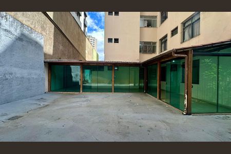 Apartamento para alugar com 250m², 4 quartos e 2 vagas Apartamento para alugar com 250m², 4 quartos e 2 vagasÁrea privativa