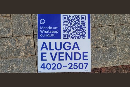 Casa à venda com 180m², 3 quartos e 2 vagasplaquinha instalada 