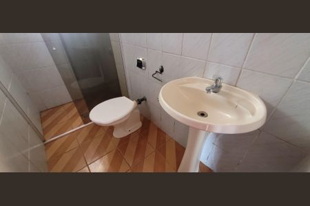 Casa à venda com 180m², 3 quartos e 2 vagasbanheiro 