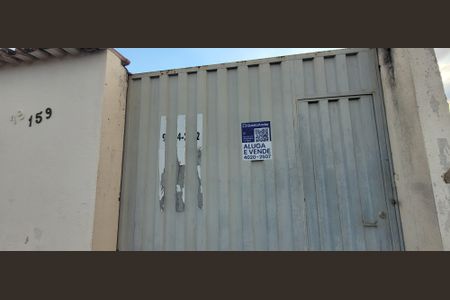 Casa à venda com 180m², 3 quartos e 2 vagasplaquinha instalada 