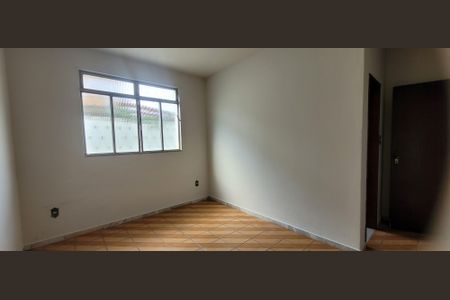 Casa à venda com 180m², 3 quartos e 2 vagassuite 