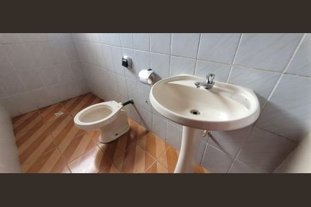 Casa à venda com 180m², 3 quartos e 2 vagasbanheiro suite 