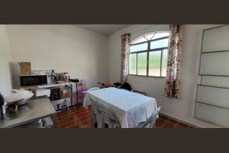Casa à venda com 179m², 3 quartos e 2 vagas Casa à venda com 179m², 3 quartos e 2 vagascopa
