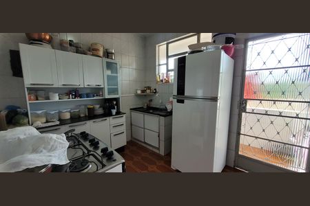 Casa à venda com 179m², 3 quartos e 2 vagas Casa à venda com 179m², 3 quartos e 2 vagascozinha