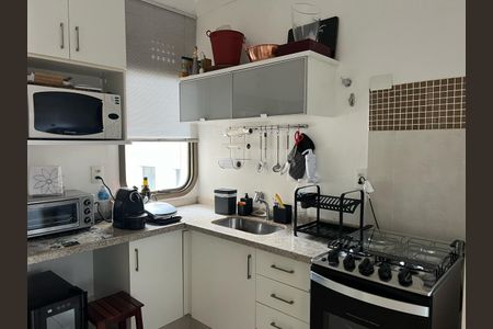 Apartamento à venda com 1 quarto, 60m² em Cambuí, Campinas