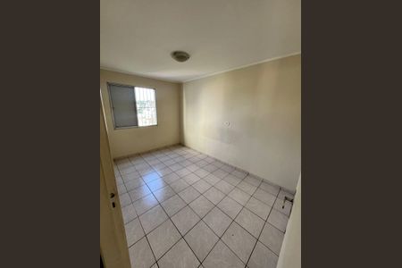 Quarto de apartamento para alugar com 2 quartos, 56m² em Vila Irmaos Arnoni, São Paulo