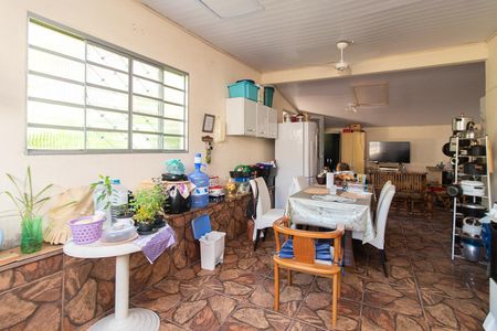 Casa à venda com 170m², 2 quartos e 2 vagasCozinha