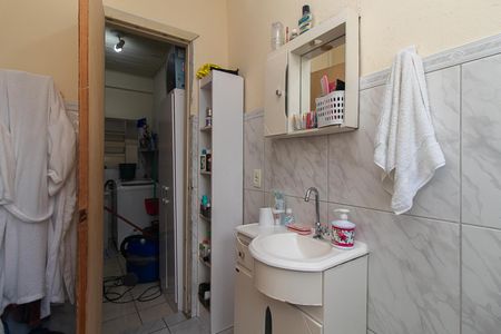 Casa à venda com 170m², 2 quartos e 2 vagasBanheiro