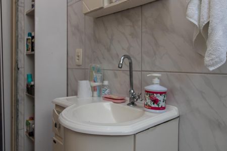 Casa à venda com 170m², 2 quartos e 2 vagasBanheiro