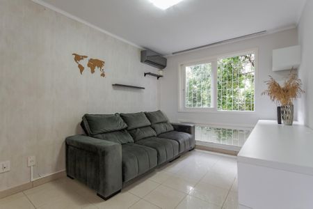 Sala de apartamento à venda com 2 quartos, 53m² em Auxiliadora, Porto Alegre