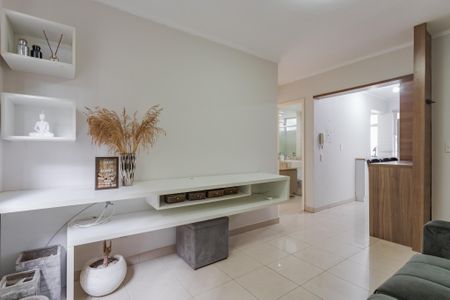 Sala de apartamento à venda com 2 quartos, 53m² em Auxiliadora, Porto Alegre