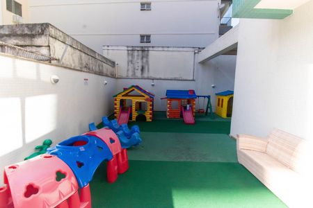Apartamento à venda com 94m², 2 quartos e 1 vaga Apartamento à venda com 94m², 2 quartos e 1 vagaÁrea comum