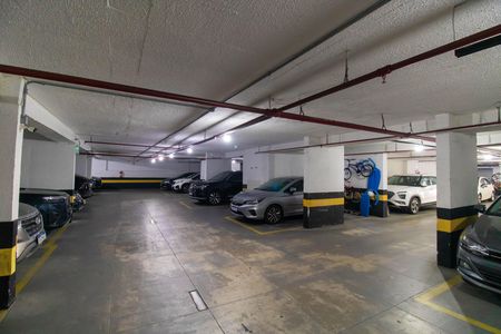 Apartamento à venda com 94m², 2 quartos e 1 vaga Apartamento à venda com 94m², 2 quartos e 1 vagaÁrea comum