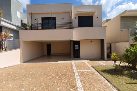 Casa de condomínio para alugar com 234m², 3 quartos e 4 vagasPLACA INSTALADA NA FACHADA