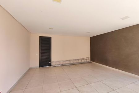 Casa de condomínio para alugar com 234m², 3 quartos e 4 vagasQuintal - Garagem