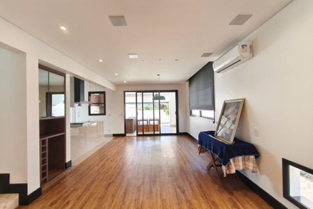 Casa de condomínio para alugar com 234m², 3 quartos e 4 vagasSala