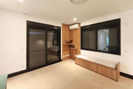 Casa de condomínio para alugar com 234m², 3 quartos e 4 vagasQuarto Suíte