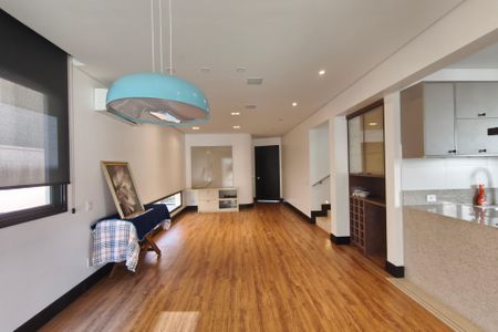 Casa de condomínio para alugar com 234m², 3 quartos e 4 vagasSala