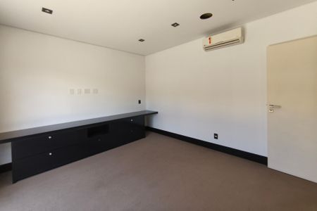 Casa de condomínio para alugar com 234m², 3 quartos e 4 vagasQuarto Suíte 2Quarto 2