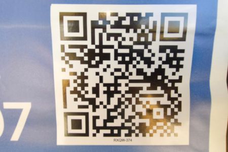 Casa de condomínio para alugar com 234m², 3 quartos e 4 vagasPLACA INSTALADA NA FACHADA