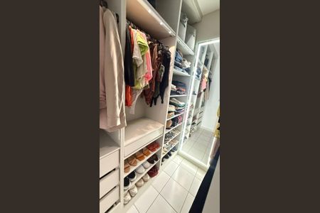 Apartamento para alugar com 67m², 2 quartos e sem vagaCloset