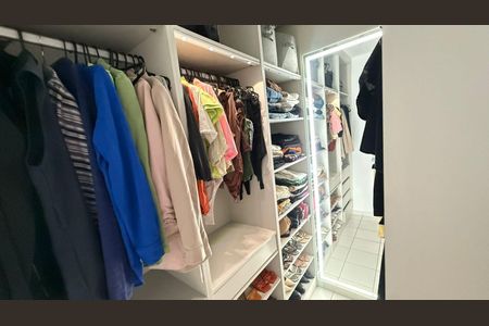 Apartamento para alugar com 67m², 2 quartos e sem vagaCloset