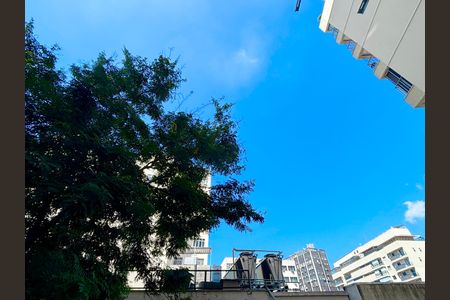 Sala - vista de apartamento para alugar com 1 quarto, 18m² em Botafogo, Rio de Janeiro