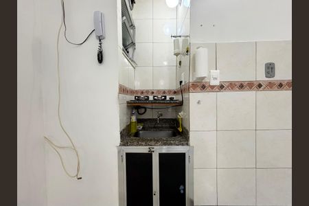 Cozinha de apartamento para alugar com 1 quarto, 18m² em Botafogo, Rio de Janeiro