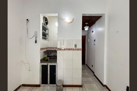 Cozinha de apartamento para alugar com 1 quarto, 18m² em Botafogo, Rio de Janeiro