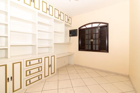 Casa para alugar com 130m², 7 quartos e 4 vagasQuarto 2