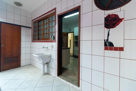 Casa para alugar com 130m², 7 quartos e 4 vagasÁrea de Serviço