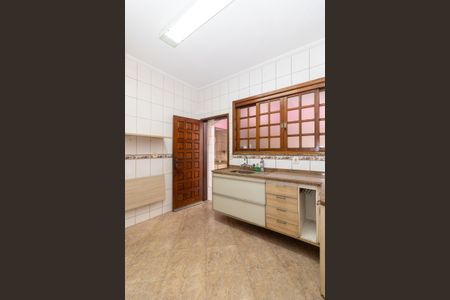 Casa para alugar com 130m², 7 quartos e 4 vagasCozinha