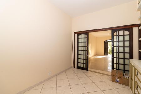 Casa para alugar com 130m², 7 quartos e 4 vagasQuarto 2