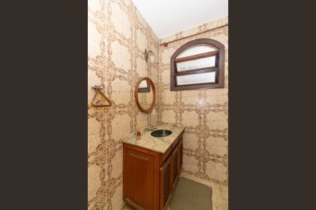 Casa para alugar com 130m², 7 quartos e 4 vagasBanheiro Social